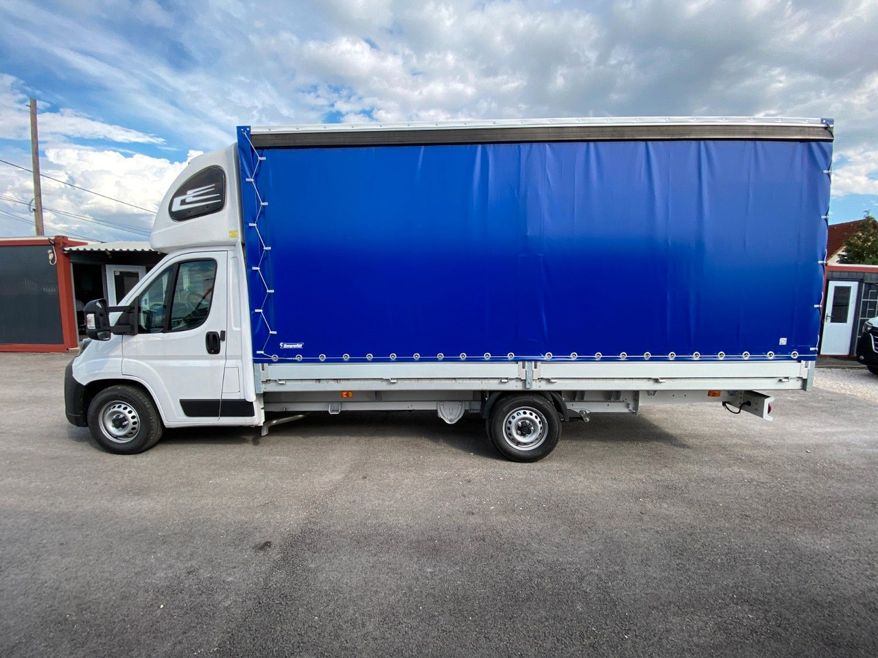 Peugeot BOXER CHC L4 HEAVY PRITSCHE+PLANE+SCHLAFKABINE - Furgons ar tentu: foto 3 Peugeot BOXER CHC L4 HEAVY PRITSCHE+PLANE+SCHLAFKABINE - Furgons ar tentu: foto 3