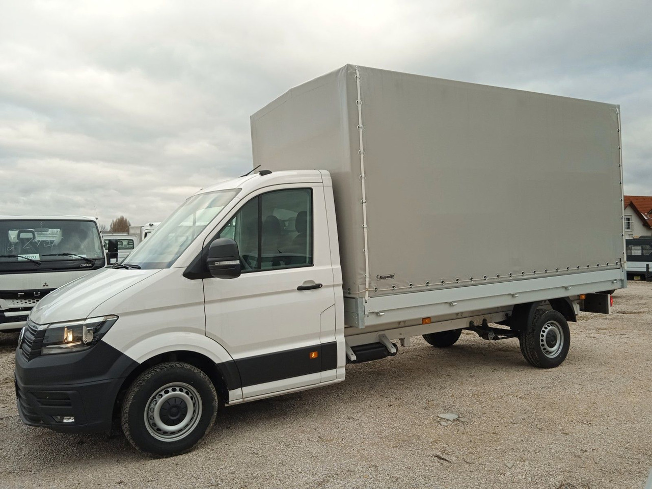 Volkswagen Crafter L4 Pritsche und Plane 140Ps SOFORT - Furgons ar tentu: foto 2 Volkswagen Crafter L4 Pritsche und Plane 140Ps SOFORT - Furgons ar tentu: foto 2