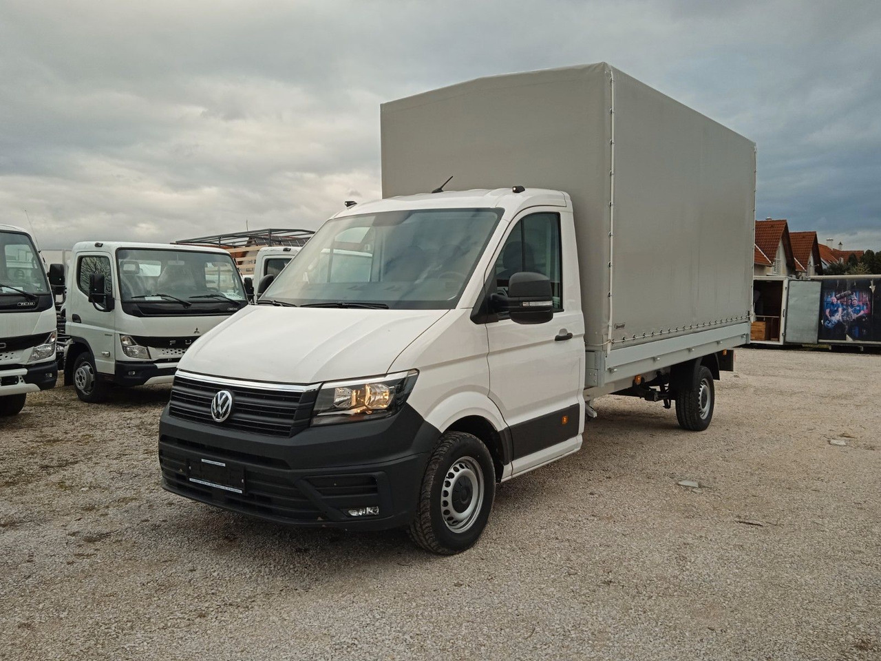 Volkswagen Crafter L4 Pritsche und Plane 140Ps SOFORT - Furgons ar tentu: foto 1 Volkswagen Crafter L4 Pritsche und Plane 140Ps SOFORT - Furgons ar tentu: foto 1