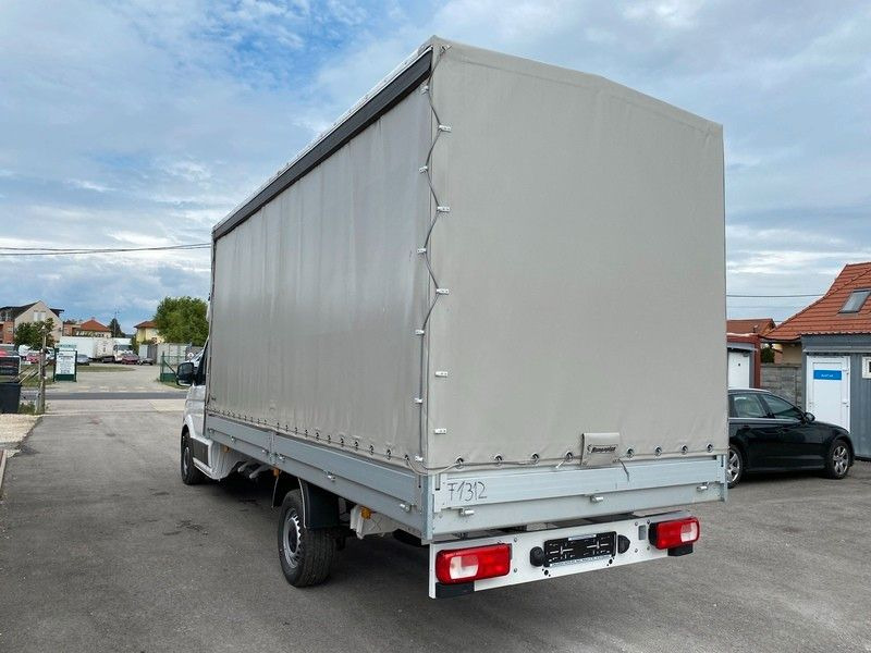 Volkswagen Crafter - Automašīna ar kravas platformu: foto 5 Volkswagen Crafter - Automašīna ar kravas platformu: foto 5
