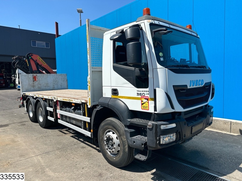 Iveco Trakker 360 6X4, EURO 6, Palfinger, Remote - Bortu kravas automašīna/ Platforma, Kravas auto ar manipulatoru: foto 2 Iveco Trakker 360 6X4, EURO 6, Palfinger, Remote - Bortu kravas automašīna/ Platforma, Kravas auto ar manipulatoru: foto 2