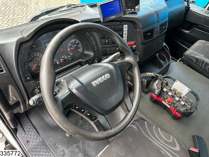 Iveco Trakker 360 6X4, EURO 6, Palfinger, Retarder, Steel suspension - Bortu kravas automašīna/ Platforma, Kravas auto ar manipulatoru: foto 5 Iveco Trakker 360 6X4, EURO 6, Palfinger, Retarder, Steel suspension - Bortu kravas automašīna/ Platforma, Kravas auto ar manipulatoru: foto 5