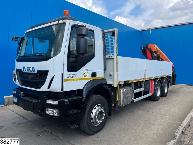 Iveco Trakker 410 6x4, EURO 6, Retarder, Palfinger, Remote - Bortu kravas automašīna/ Platforma, Kravas auto ar manipulatoru: foto 3 Iveco Trakker 410 6x4, EURO 6, Retarder, Palfinger, Remote - Bortu kravas automašīna/ Platforma, Kravas auto ar manipulatoru: foto 3
