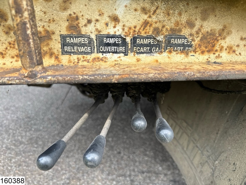 Puspiekabe zema profila platforma Louault Lowbed 34,000 kg, Steering axle, Hydraulic, Winch: foto 13 Puspiekabe zema profila platforma Louault Lowbed 34,000 kg, Steering axle, Hydraulic, Winch: foto 13