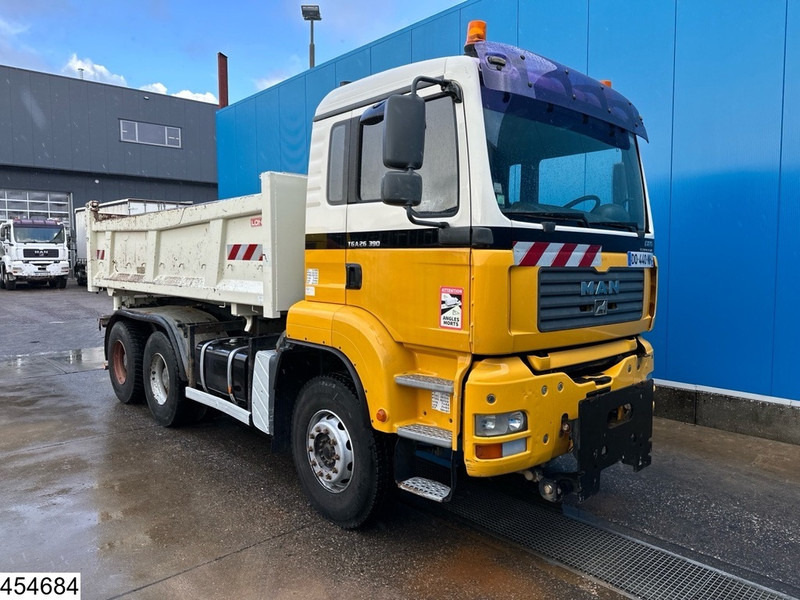 Kravas automašīna pašizgāzējs MAN TGA 26 390 6x4, Manual, Steel suspension: foto 7 Kravas automašīna pašizgāzējs MAN TGA 26 390 6x4, Manual, Steel suspension: foto 7