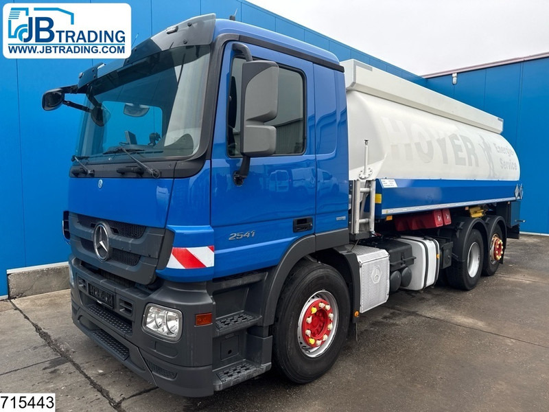 Mercedes-Benz Actros 2541 6x2, EURO 5, ADR, 20.550 Liter, 4 Comp - Autocisterna: foto 1 Mercedes-Benz Actros 2541 6x2, EURO 5, ADR, 20.550 Liter, 4 Comp - Autocisterna: foto 1
