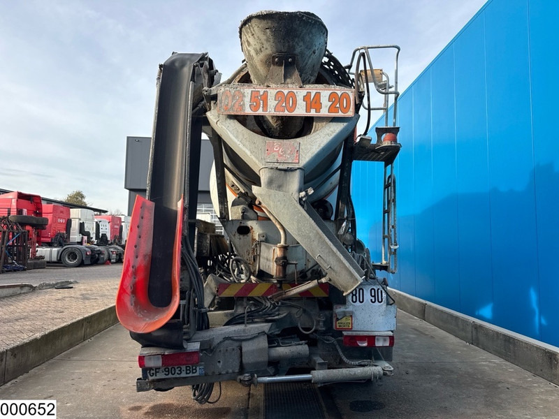 Renault Kerax 410 Dxi 8x4, Cifa, 9m3, Remote - Betonvedējs: foto 4 Renault Kerax 410 Dxi 8x4, Cifa, 9m3, Remote - Betonvedējs: foto 4