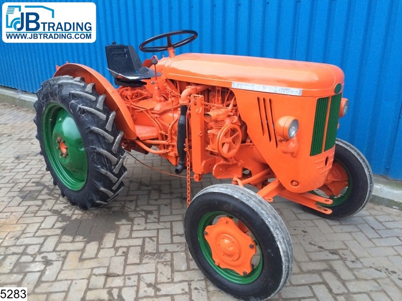 Same DA 30 2WD - Traktors: foto 1 Same DA 30 2WD - Traktors: foto 1