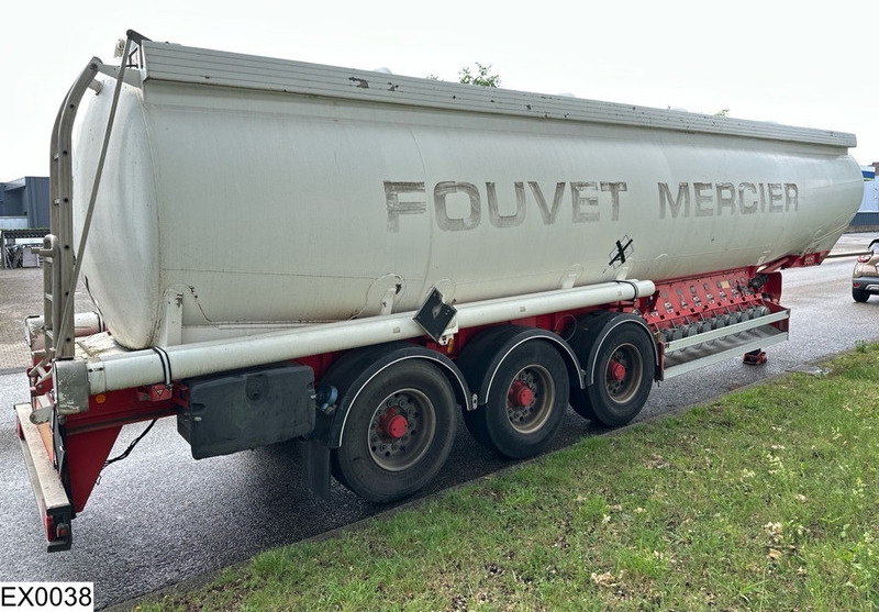 Trailor Fuel 40196 Liter, 9 Compartimenten - Puspiekabe cisterna: foto 2 Trailor Fuel 40196 Liter, 9 Compartimenten - Puspiekabe cisterna: foto 2