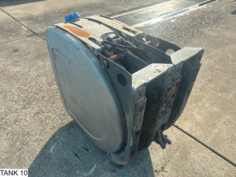 Universeel AdBlue Tank - Degvielas tvertne: foto 4 Universeel AdBlue Tank - Degvielas tvertne: foto 4