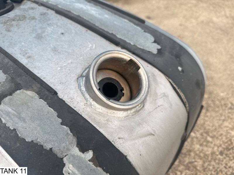 Universeel AdBlue Tank - Degvielas tvertne: foto 5 Universeel AdBlue Tank - Degvielas tvertne: foto 5