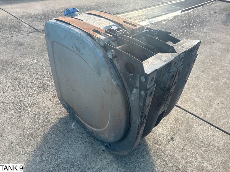 Universeel AdBlue Tank - Degvielas tvertne: foto 4 Universeel AdBlue Tank - Degvielas tvertne: foto 4