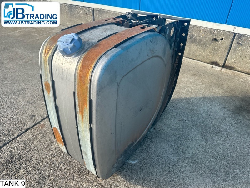 Universeel AdBlue Tank - Degvielas tvertne: foto 1 Universeel AdBlue Tank - Degvielas tvertne: foto 1