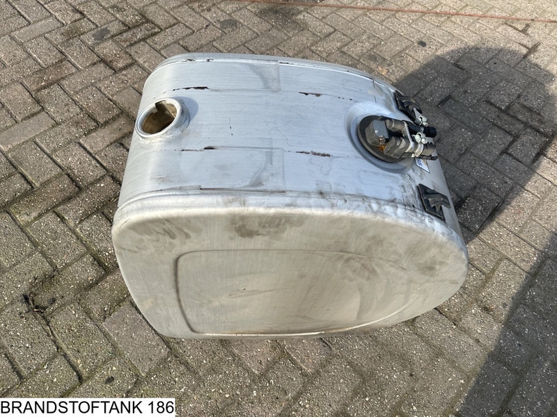 Universeel Brandstoftank - Degvielas tvertne: foto 4 Universeel Brandstoftank - Degvielas tvertne: foto 4