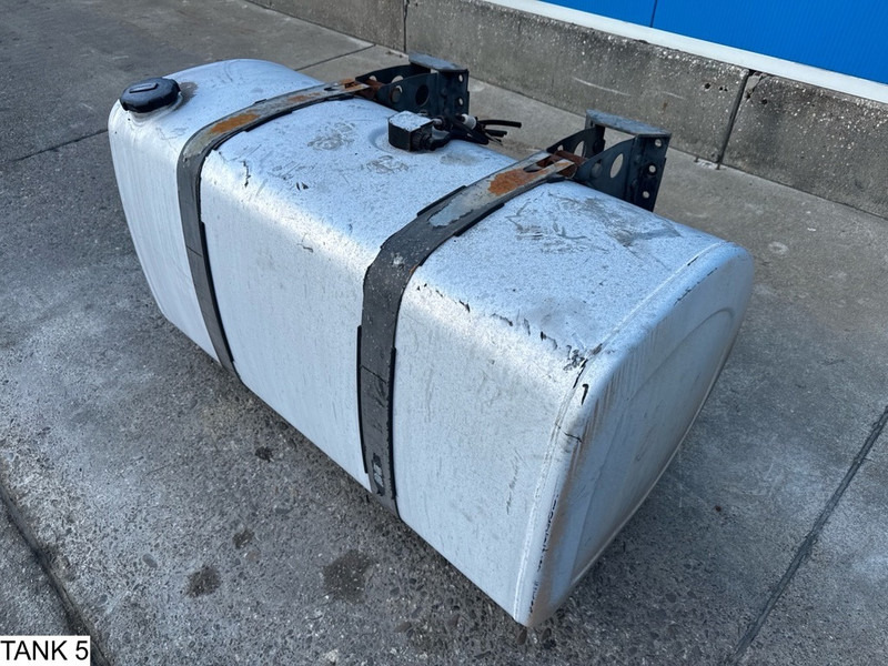 Universeel Brandstoftank - Degvielas tvertne - Kravas automašīna: foto 2 Universeel Brandstoftank - Degvielas tvertne - Kravas automašīna: foto 2