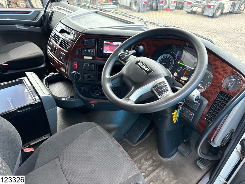 DAF XF 460 6x2,EURO 6, RHD, PTO, ACC - Vilcējs: foto 5 DAF XF 460 6x2,EURO 6, RHD, PTO, ACC - Vilcējs: foto 5