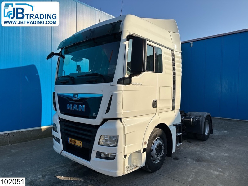 MAN TGX 18 420 EURO 6 - Vilcējs: foto 1 MAN TGX 18 420 EURO 6 - Vilcējs: foto 1
