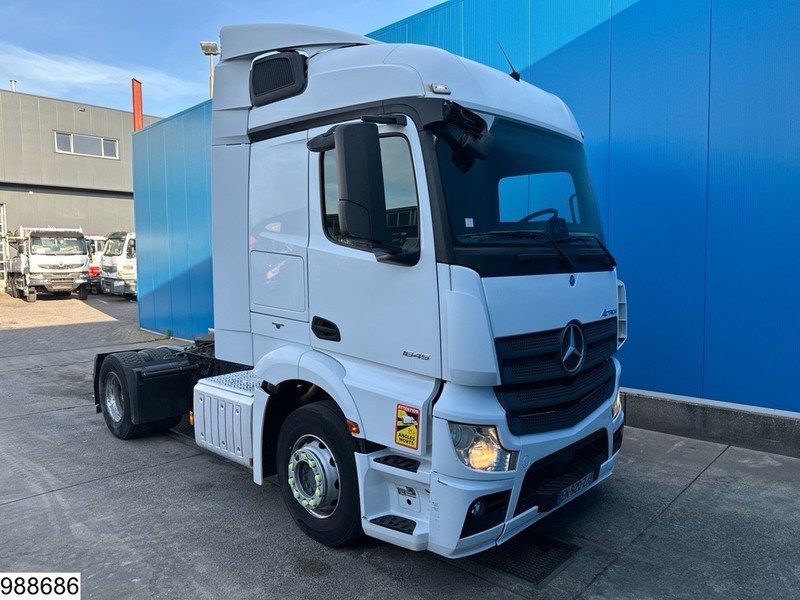 Mercedes-Benz Actros 1845 EURO 6 - Vilcējs: foto 3 Mercedes-Benz Actros 1845 EURO 6 - Vilcējs: foto 3