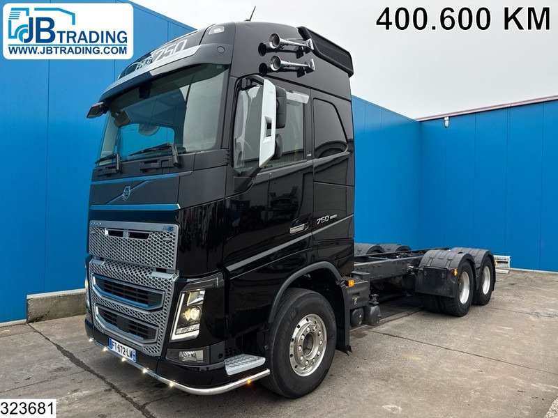 Volvo FH16 750 6X4, EURO 6, Retarder, PTO - Šasija kravas automašīna: foto 1 Volvo FH16 750 6X4, EURO 6, Retarder, PTO - Šasija kravas automašīna: foto 1