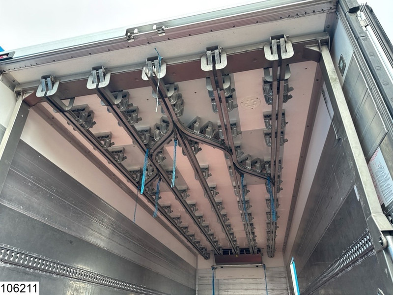 Kravas automašīna refrižerators Volvo FL 250 EURO 6, Carrier, Meat hanging rails: foto 11