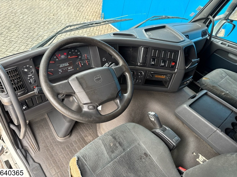 Volvo FM 410 8x4, EURO 5, PTO - Šasija kravas automašīna: foto 5 Volvo FM 410 8x4, EURO 5, PTO - Šasija kravas automašīna: foto 5