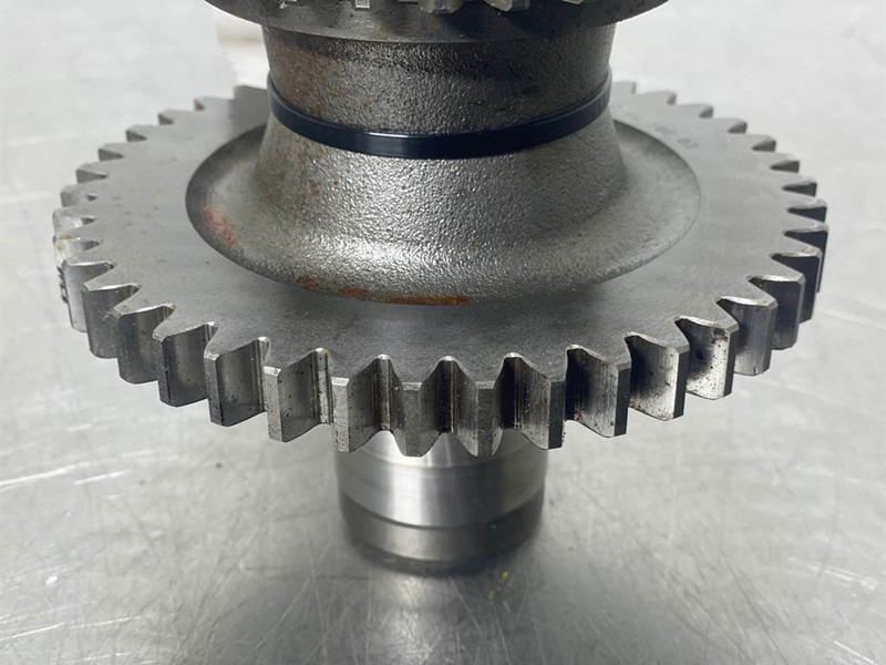 Ahlmann AZ85-Dana Spicer 357/212/127-Gear/Zahnrad/Tandwiel - Pārnesumkārba - Celtniecības tehnika: foto 4 Ahlmann AZ85-Dana Spicer 357/212/127-Gear/Zahnrad/Tandwiel - Pārnesumkārba - Celtniecības tehnika: foto 4