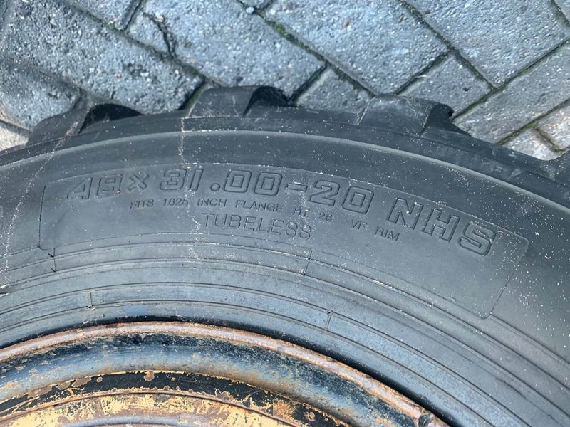 Alliance 48x31.00-20 NHS - Flotation 331 - Tire/Reifen/Band - Riepas un diski - Celtniecības tehnika: foto 4 Alliance 48x31.00-20 NHS - Flotation 331 - Tire/Reifen/Band - Riepas un diski - Celtniecības tehnika: foto 4