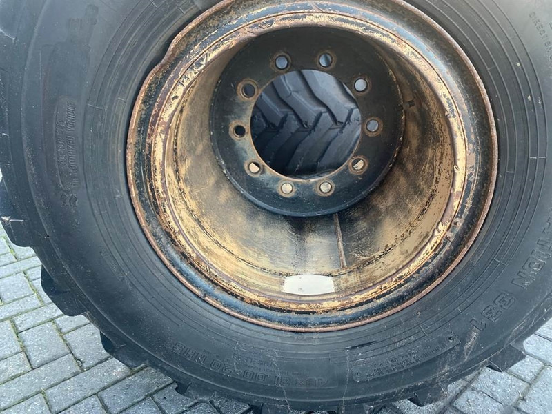 Alliance 48x31.00-20 NHS - Flotation 331 - Tire/Reifen/Band - Riepas un diski - Celtniecības tehnika: foto 5 Alliance 48x31.00-20 NHS - Flotation 331 - Tire/Reifen/Band - Riepas un diski - Celtniecības tehnika: foto 5