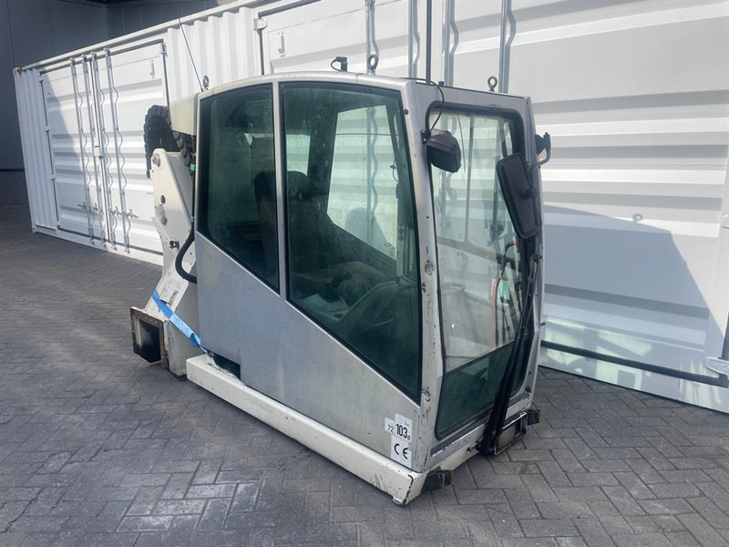 Atlas 1704MH - Cabin/Kabine/Cabine - Kabīne un interjers - Celtniecības tehnika: foto 1 Atlas 1704MH - Cabin/Kabine/Cabine - Kabīne un interjers - Celtniecības tehnika: foto 1