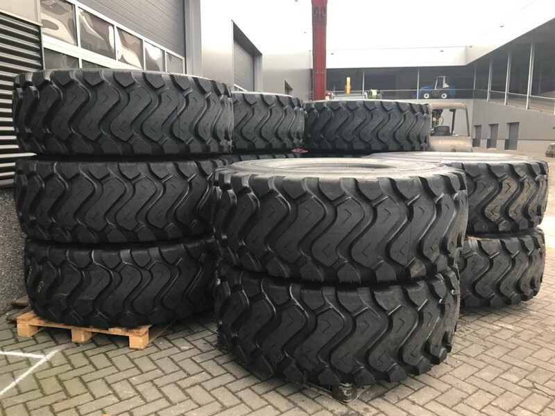 Banden/Reifen/Tires 23.5R25 XHA - Tyre/Reifen/Band - Riepa - Celtniecības tehnika: foto 2 Banden/Reifen/Tires 23.5R25 XHA - Tyre/Reifen/Band - Riepa - Celtniecības tehnika: foto 2