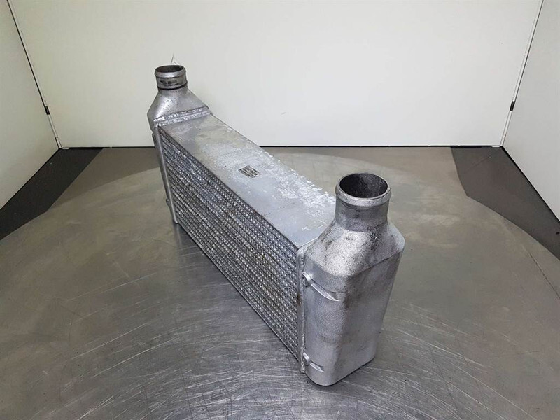 Case 621D-Denso MN127100-17712C-Cooler/Kühler/Koeler - Dzinējs - Celtniecības tehnika: foto 2 Case 621D-Denso MN127100-17712C-Cooler/Kühler/Koeler - Dzinējs - Celtniecības tehnika: foto 2