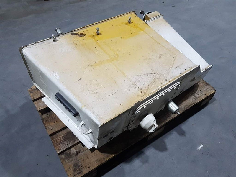 Cat 950H - Tank/Behälter/Reservoir - Hidraulika: foto 3 Cat 950H - Tank/Behälter/Reservoir - Hidraulika: foto 3