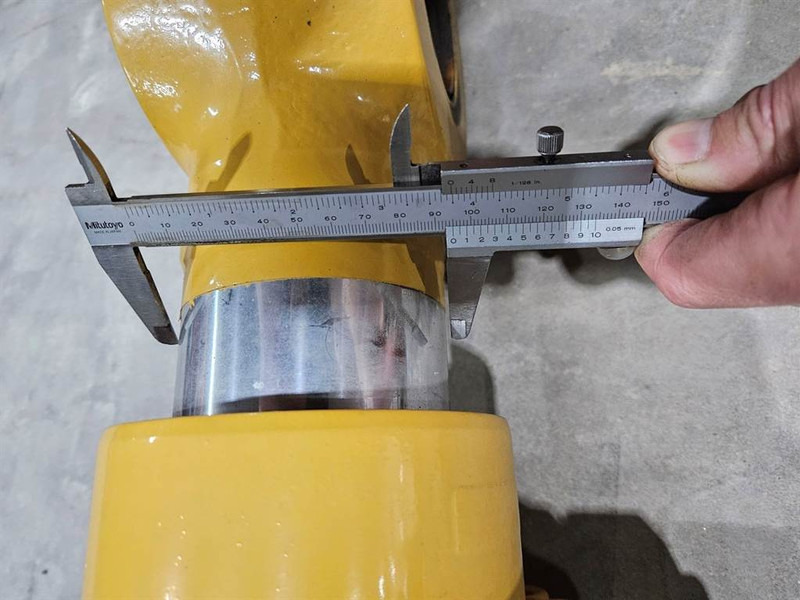Cat M316/M318-Bucket cylinder/Tieflöffelzylinder - Hidraulika - Celtniecības tehnika: foto 4 Cat M316/M318-Bucket cylinder/Tieflöffelzylinder - Hidraulika - Celtniecības tehnika: foto 4