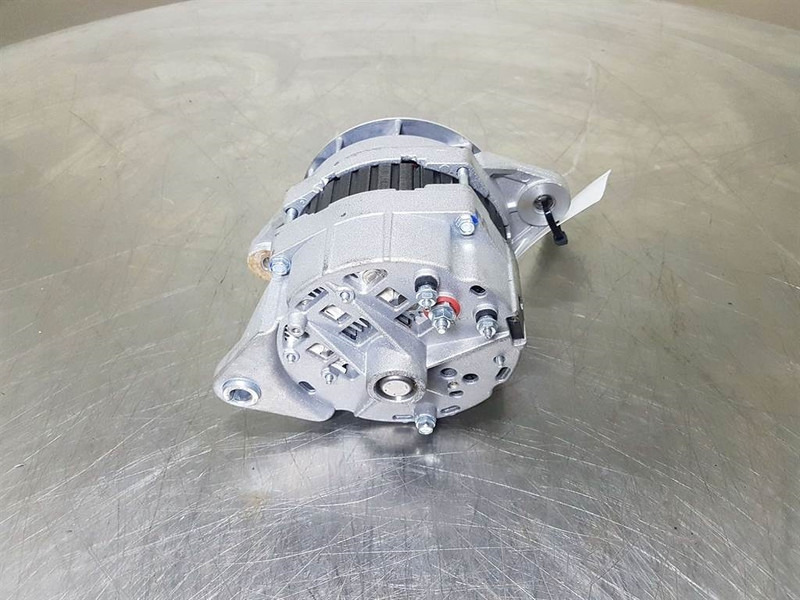 Cummins QSB5.9C-24V 70A-Alternator/Lichtmaschine/Dynamo - Dzinējs - Celtniecības tehnika: foto 5 Cummins QSB5.9C-24V 70A-Alternator/Lichtmaschine/Dynamo - Dzinējs - Celtniecības tehnika: foto 5