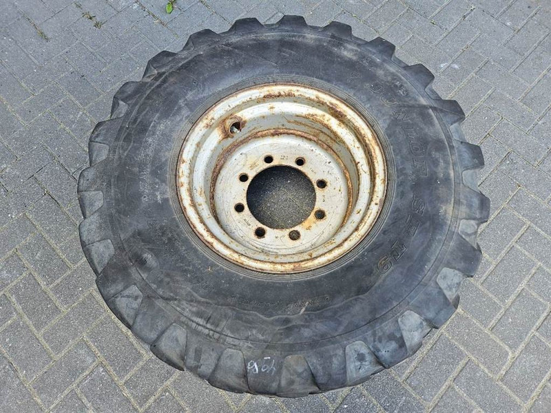DUNLOP 455/70-R20 (17.5/70R20) - Tire/Reifen/Band - Riepas un diski - Celtniecības tehnika: foto 3 DUNLOP 455/70-R20 (17.5/70R20) - Tire/Reifen/Band - Riepas un diski - Celtniecības tehnika: foto 3