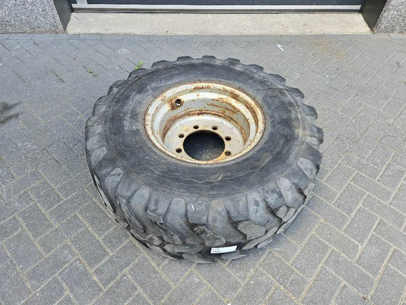 DUNLOP 455/70-R20 (17.5/70R20) - Tire/Reifen/Band - Riepas un diski - Celtniecības tehnika: foto 2 DUNLOP 455/70-R20 (17.5/70R20) - Tire/Reifen/Band - Riepas un diski - Celtniecības tehnika: foto 2