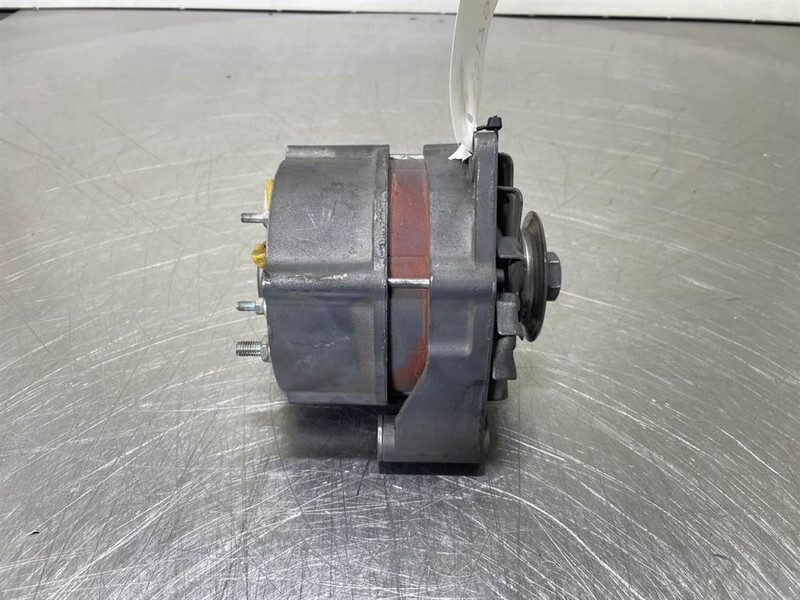Deutz 01183630-14V 95A-Alternator/Lichtmaschine/Dynamo - Dzinējs - Celtniecības tehnika: foto 2 Deutz 01183630-14V 95A-Alternator/Lichtmaschine/Dynamo - Dzinējs - Celtniecības tehnika: foto 2
