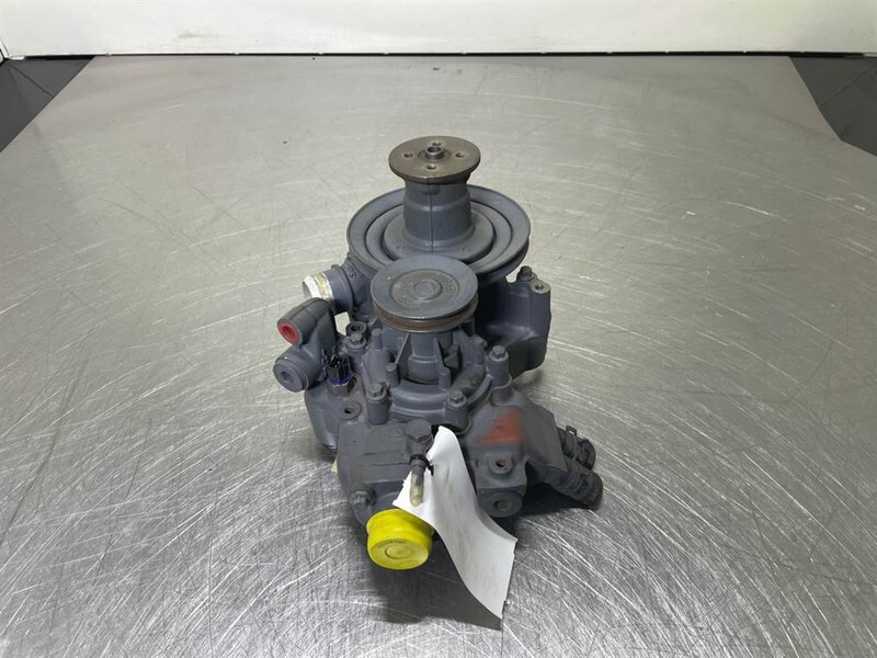Deutz 04300291 - Coolant pump/Kühlmittelpumpe/Waterpomp - Dzinējs - Celtniecības tehnika: foto 3 Deutz 04300291 - Coolant pump/Kühlmittelpumpe/Waterpomp - Dzinējs - Celtniecības tehnika: foto 3