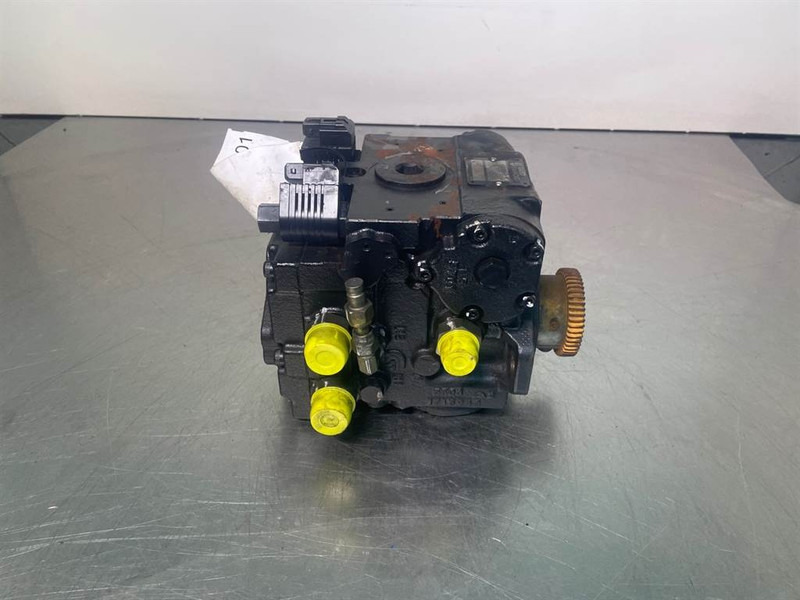 Genie Z34-22-Sauer Danfoss 42R28DG-Drive motor/Fahrmotor - Hidraulika - Celtniecības tehnika: foto 1 Genie Z34-22-Sauer Danfoss 42R28DG-Drive motor/Fahrmotor - Hidraulika - Celtniecības tehnika: foto 1