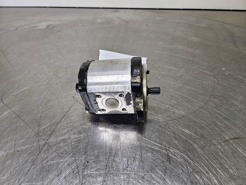 HALDEX W9A1-23-R-3-F-27-N-N-Gearpump/Zahnradpumpe - Hidraulika - Celtniecības tehnika: foto 2 HALDEX W9A1-23-R-3-F-27-N-N-Gearpump/Zahnradpumpe - Hidraulika - Celtniecības tehnika: foto 2