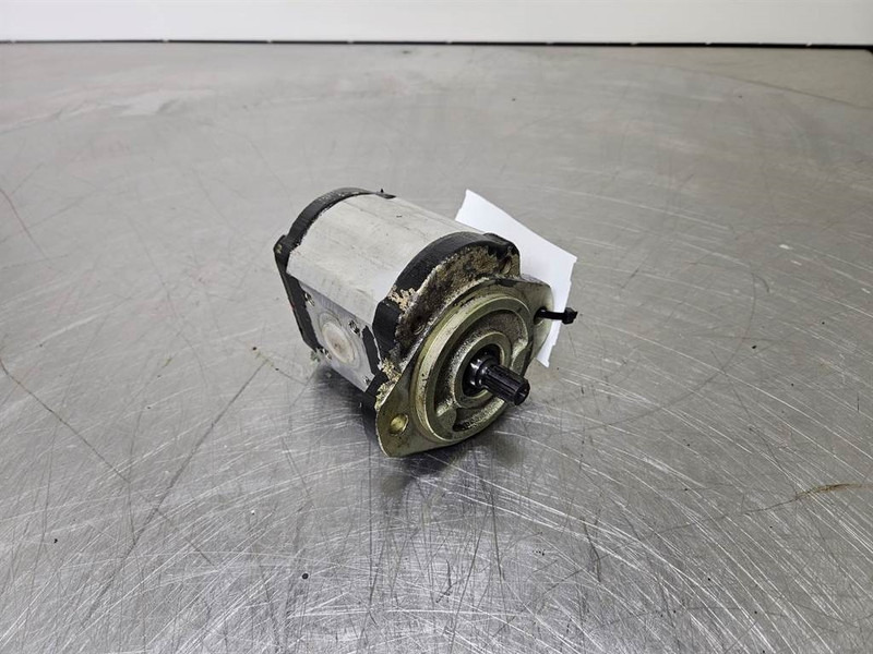 HALDEX W9A1-23-R-3-F-27-N-N-Gearpump/Zahnradpumpe - Hidraulika - Celtniecības tehnika: foto 1 HALDEX W9A1-23-R-3-F-27-N-N-Gearpump/Zahnradpumpe - Hidraulika - Celtniecības tehnika: foto 1