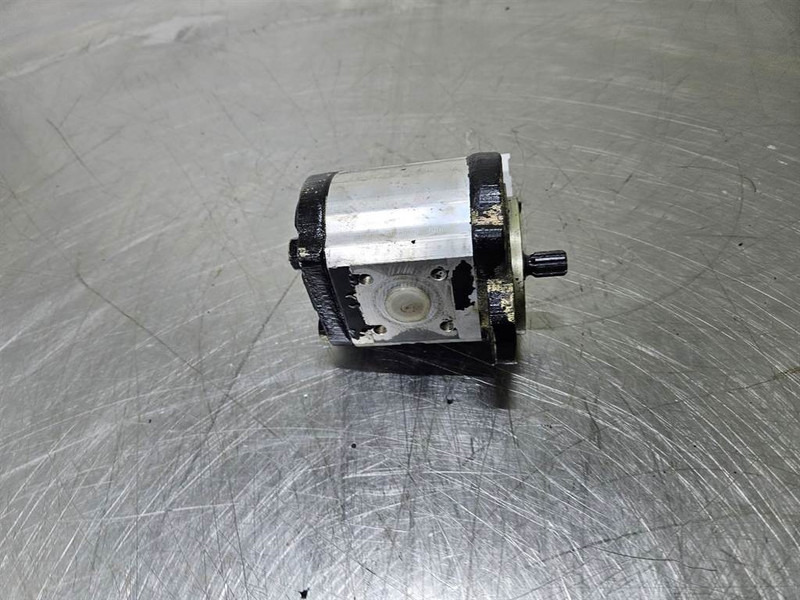 HALDEX W9A1-23-R-3-F-27-N-N-Gearpump/Zahnradpumpe - Hidraulika - Celtniecības tehnika: foto 4 HALDEX W9A1-23-R-3-F-27-N-N-Gearpump/Zahnradpumpe - Hidraulika - Celtniecības tehnika: foto 4