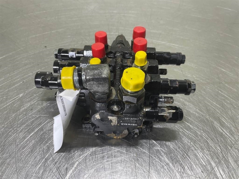 Hitachi ZW95LSD-KYB 00030-30141-Valve/Ventile/Ventiel - Hidraulika - Celtniecības tehnika: foto 5 Hitachi ZW95LSD-KYB 00030-30141-Valve/Ventile/Ventiel - Hidraulika - Celtniecības tehnika: foto 5