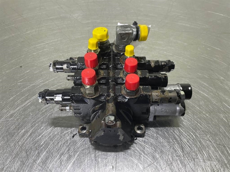 Hitachi ZW95LSD-KYB 00030-30141-Valve/Ventile/Ventiel - Hidraulika - Celtniecības tehnika: foto 3 Hitachi ZW95LSD-KYB 00030-30141-Valve/Ventile/Ventiel - Hidraulika - Celtniecības tehnika: foto 3