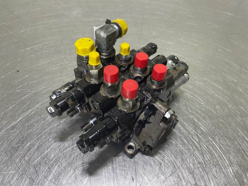 Hitachi ZW95LSD-KYB 00030-30141-Valve/Ventile/Ventiel - Hidraulika - Celtniecības tehnika: foto 2 Hitachi ZW95LSD-KYB 00030-30141-Valve/Ventile/Ventiel - Hidraulika - Celtniecības tehnika: foto 2