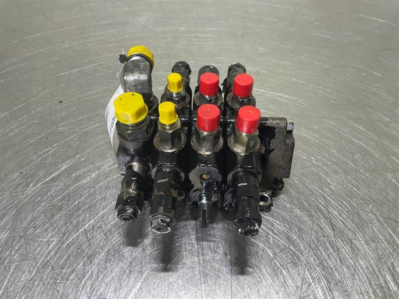 Hitachi ZW95LSD-KYB 00030-30141-Valve/Ventile/Ventiel - Hidraulika - Celtniecības tehnika: foto 1 Hitachi ZW95LSD-KYB 00030-30141-Valve/Ventile/Ventiel - Hidraulika - Celtniecības tehnika: foto 1