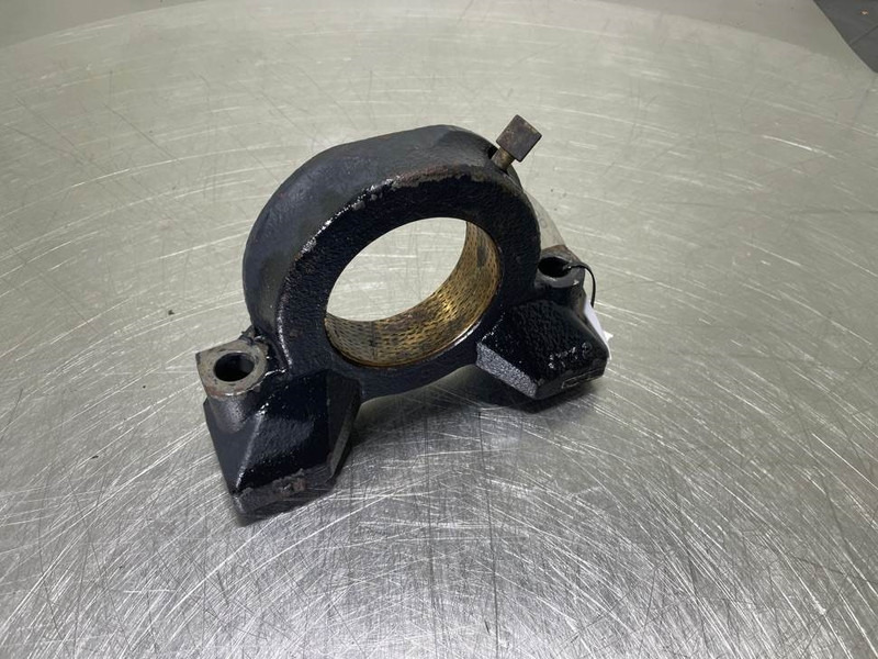 Hitachi ZW95LSD-Spicer Dana 315/111/102-Bearing block - Asis un rezerves daļas - Celtniecības tehnika: foto 1 Hitachi ZW95LSD-Spicer Dana 315/111/102-Bearing block - Asis un rezerves daļas - Celtniecības tehnika: foto 1