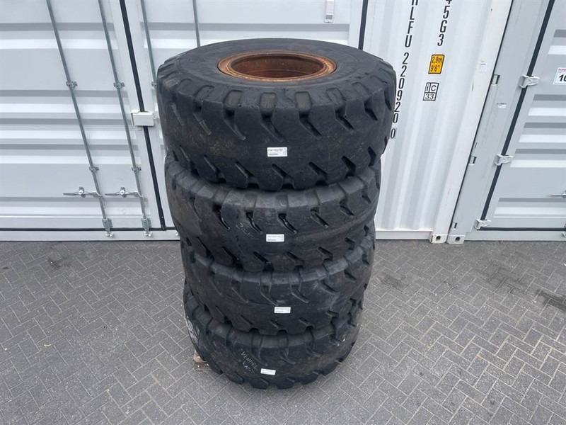 Hyundai HL740-9-Michelin 20.5R25-Tire/Reifen/Band - Riepas un diski - Celtniecības tehnika: foto 2 Hyundai HL740-9-Michelin 20.5R25-Tire/Reifen/Band - Riepas un diski - Celtniecības tehnika: foto 2