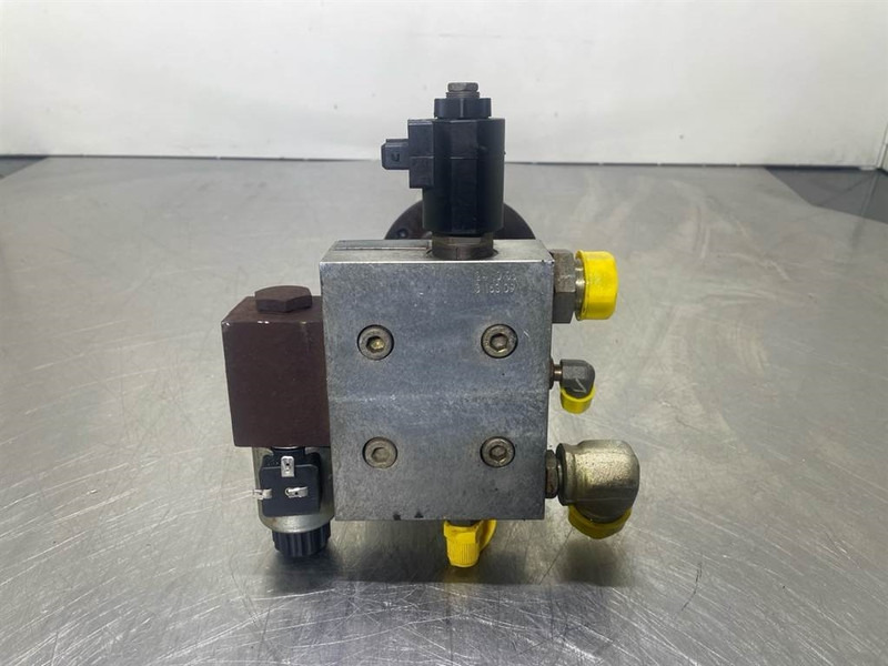 Hyundai HL757-7A-11LD-30700 / VAD0511111-Fan motor - Hidraulika - Celtniecības tehnika: foto 4 Hyundai HL757-7A-11LD-30700 / VAD0511111-Fan motor - Hidraulika - Celtniecības tehnika: foto 4