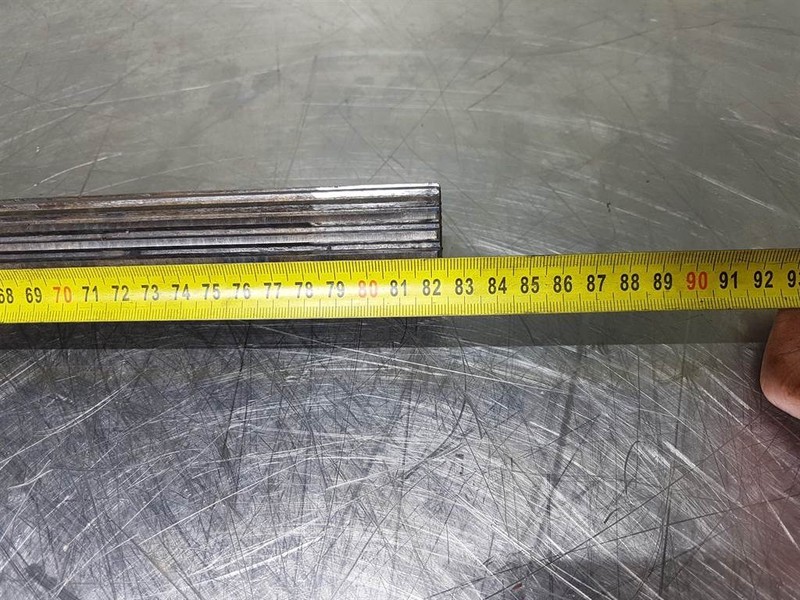- Joint shaft/Steckwelle/Steekas - Asis un rezerves daļas - Celtniecības tehnika: foto 4 - Joint shaft/Steckwelle/Steekas - Asis un rezerves daļas - Celtniecības tehnika: foto 4